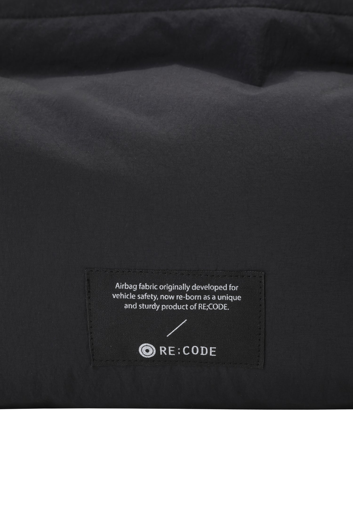 Crispy Recyled Nylon Tissue Cover (L) - Recode Global Crispy Recyled Nylon Tissue Cover (L) - Recode Global