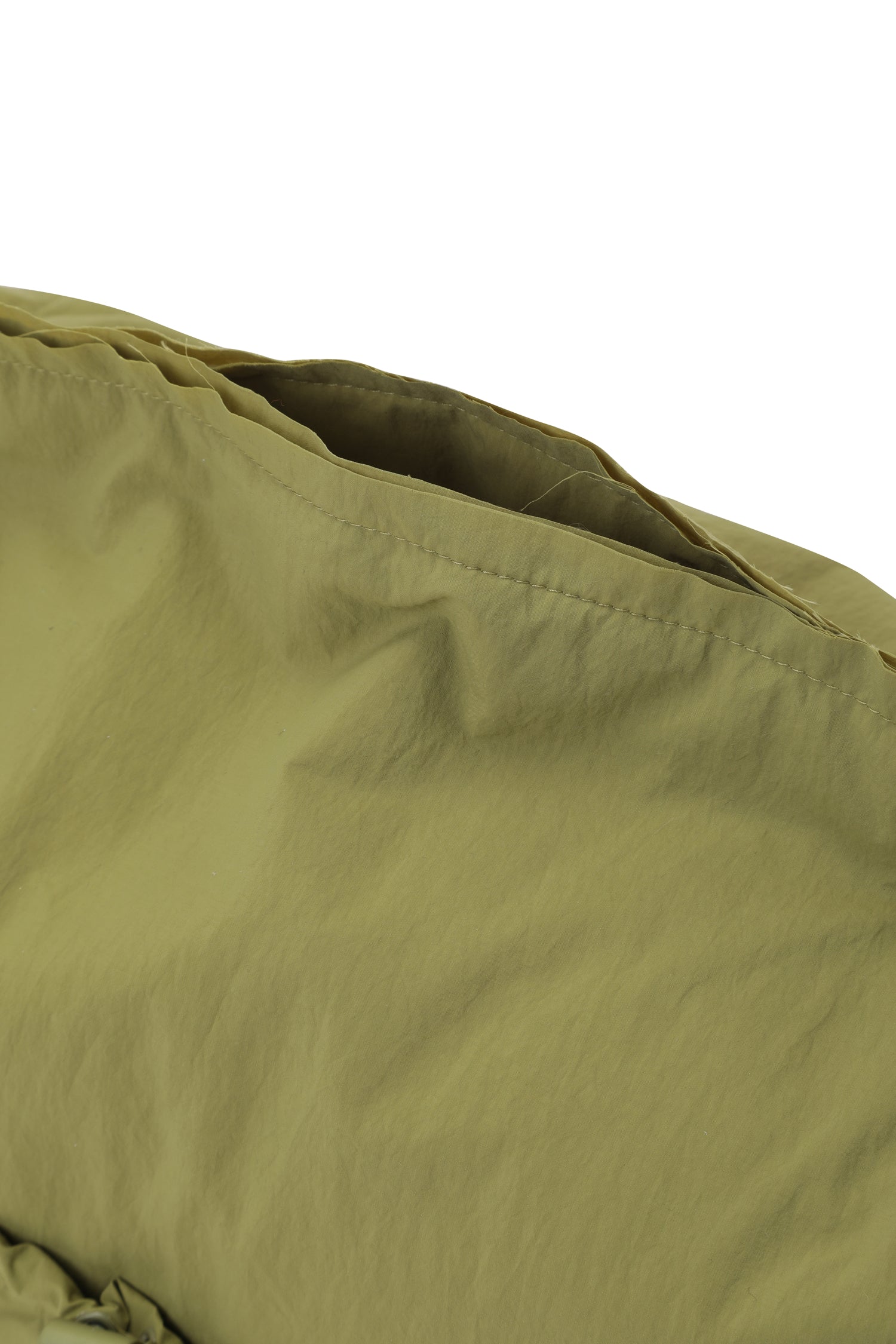 Crispy Recyled Nylon Tissue Cover (L) - Recode Global Crispy Recyled Nylon Tissue Cover (L) - Recode Global