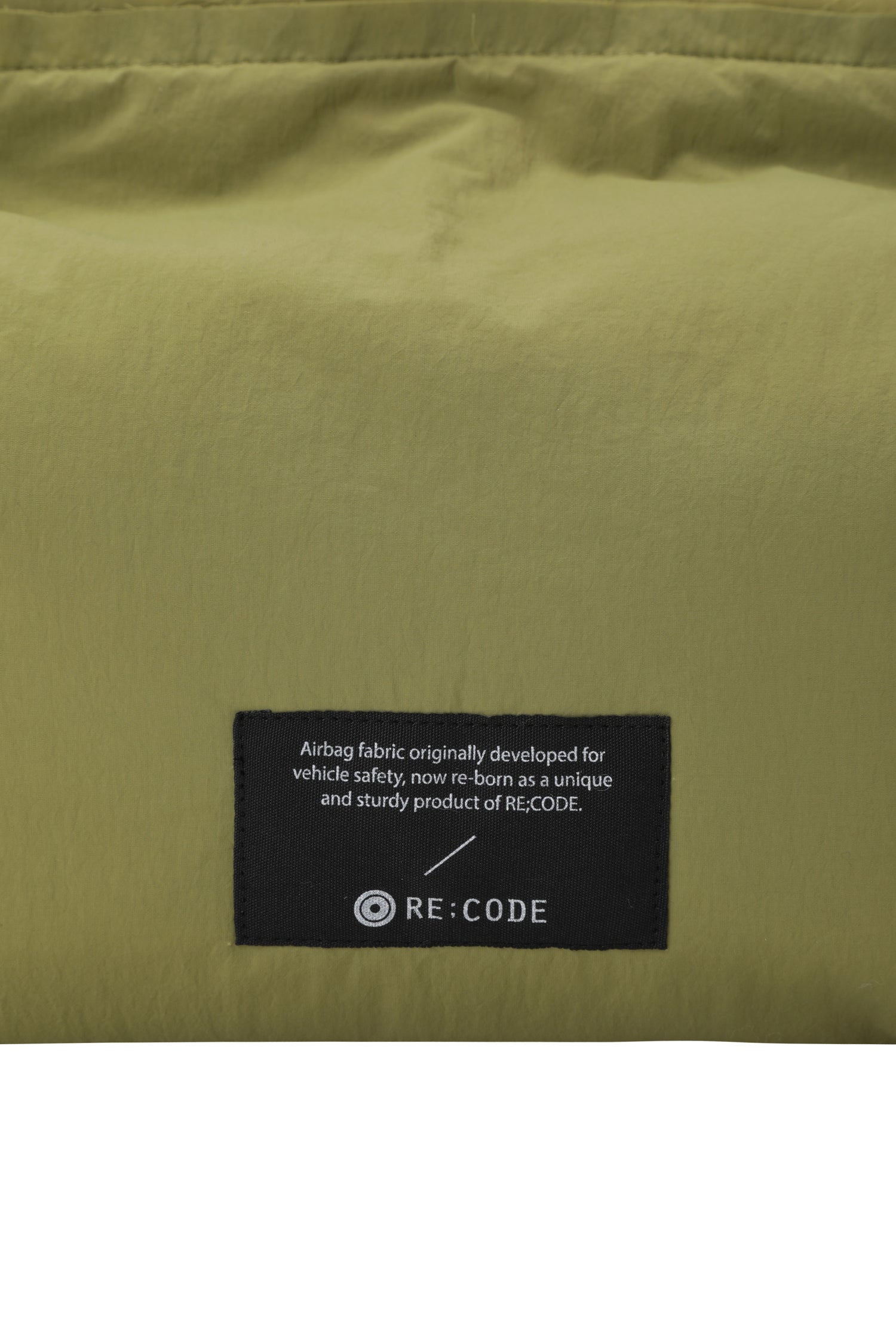 Crispy Recyled Nylon Tissue Cover (L) - Recode Global Crispy Recyled Nylon Tissue Cover (L) - Recode Global