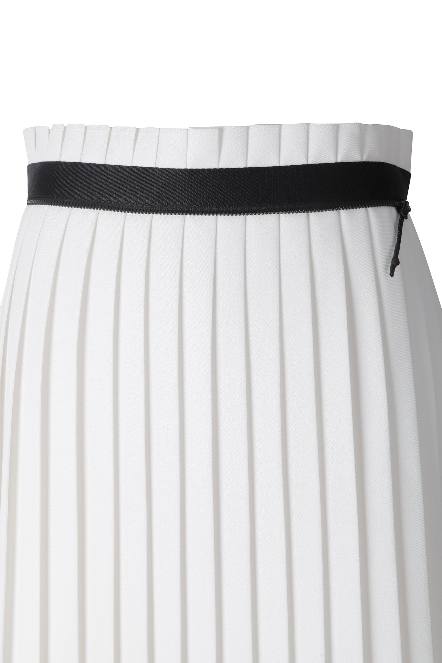RE;CODE X MOONSTAR Half pleates layered skirt - Recode Global RE;CODE X MOONSTAR Half pleates layered skirt - Recode Global
